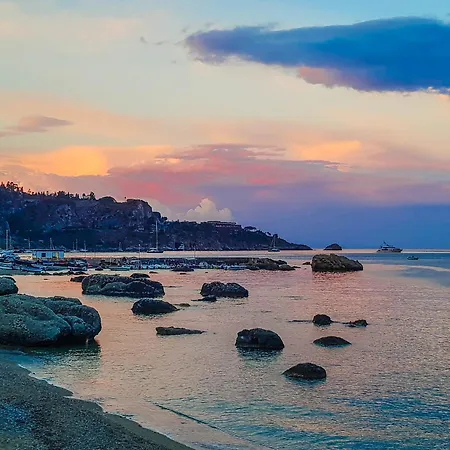 아파트 Casa Raffaella And *