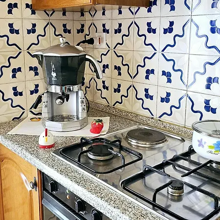 Casa Raffaella And 아파트 지아르디니낙소스